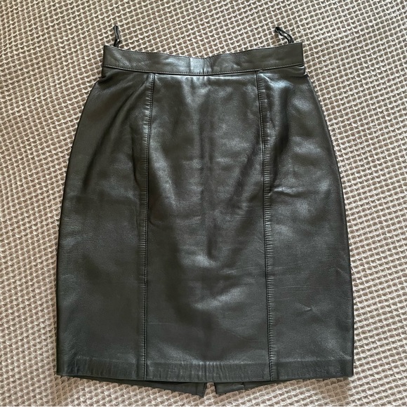 St John black leather pencil skirt - Picture 10 of 15